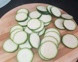 Foto del paso 1 de la receta: Calabacines de huerto rebozados