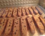 Foto langkah ke 4 dari resep Banana Choco Chips Biscotti.