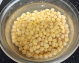 A picture of step 1 of Chickpea Masala Fry.