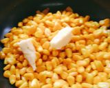 चीज स्वीट कॉर्न मसाला (cheese sweet corn masala recipe in marathi) रेसिपी स्टेप 3 फोटो 