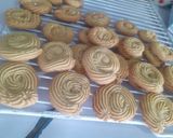 A picture of step 1 of Piping Cookies.