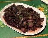 Une image de l'étape 16 de Navets et carottes violettes aux épices indiennes, bouillon de porc et coriandre.