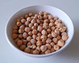 Hình bước làm 1 của món Ức Gà xào đậu gà (chickpeas)