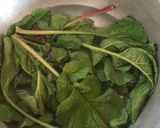 Foto del paso 1 de la receta: Ensalada con hojas de rábano