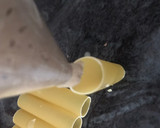 Foto del paso 5 de la receta: Canelones de carnes variadas, con bechamel y queso grana padano