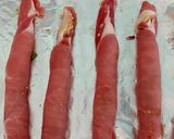 A picture of step 4 of My stuffed Bacon Rolls.🤫.