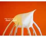 A picture of step 4 of [Anita♥sweet] Strawberry Whipped Cream Cake (Milk Tea Chiffon Cake).