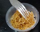Foto langkah ke 4 dari resep Indomie box.