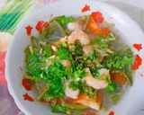 Hình bước làm 4 của món Canh chua tôm rau nhút nấu mẻ