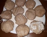 A picture of step 4 of Cinnamon chapati.