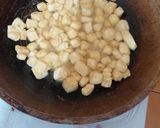 Foto langkah ke 2 dari resep Tumis kerang dan tahu.