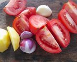 Foto langkah ke 1 dari resep Tomato Cream Soup.