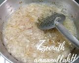 A picture of step 2 of Hyderabadi Kachchi Aqhni Chicken Dum Biryani.