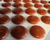 Une image de l'étape 4 de Macarons chocolat au lait.