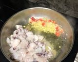 Foto del paso 3 de la receta Sepia con Patatas y Mariscos