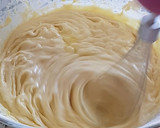 Foto del paso 4 de la receta: Bizcocho de limón relleno y bañado en dulce de leche