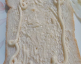 A picture of step 1 of Mayak Toast (마약토스트).