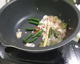 Foto langkah ke 4 dari resep Ikan asap dan tahu kuah santan.