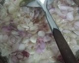 Foto langkah ke 3 dari resep Bawang goreng awet.