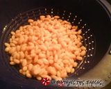 A picture of step 4 of Country style fasolada.