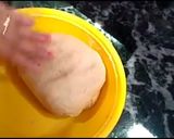 A picture of step 2 of Potato-onion Paratha.