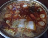 Foto langkah ke 5 dari resep Tom Yum Goong.