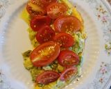 Foto del paso 3 de la receta: Loncha de huevos con aguacate