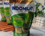 Foto langkah ke 1 dari resep 🍓Strawberry Matcha Latte 🍵.