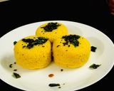 A picture of step 6 of Katori Khaman Dhokla.