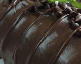 Foto langkah ke 5 dari resep Bolu Gulung Choco Overload.
