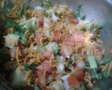 A picture of step 3 of Taka Tak Bhel.