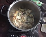 A picture of step 2 of Baked Glass Noodles with Pork and Shrimp.