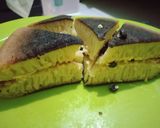 Foto langkah ke 4 dari resep Martabak manis teflon empuk bersarang pake takaran sendok.