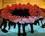Foto langkah ke 5 dari resep Cake ultah mini rasa coklat vanila (Cepat No Bake).