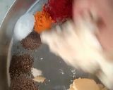 A picture of step 2 of Rava Chakari.