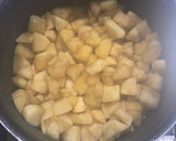 Foto del paso 2 de la receta: Cuadrados de crumble de manzana