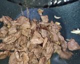Foto langkah ke 5 dari resep Sapi Lada Hitam Mudah dan Cepat.