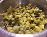 Foto del passaggio 3 della ricetta Orecchiette con sparacelli e pomodori secchi