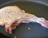 Foto del paso 2 de la receta: Chuletas de cerdo en salsa de cerveza obscura (Olla de cocción lenta-SlowCooker)