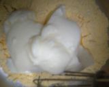 A picture of step 2 of Rajasthani Kadhi Pakora.