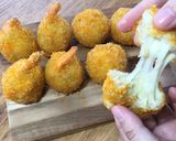 Foto langkah ke 8 dari resep Bola Kentang Udang & Mozarella.