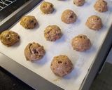Foto langkah ke 5 dari resep Choco Almond Cookies.
