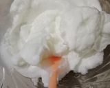 Foto langkah ke 3 dari resep Flourless Yogurt Cake.
