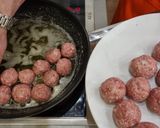 Kötbullar, avagy a híres svéd húsgombóc recept fázis 4 fotója