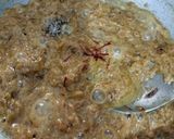 A picture of step 3 of Lauki ka Halwa.