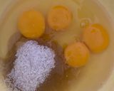 Foto langkah ke 3 dari resep Puding Roti Tawar Kukus.