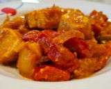 Foto del paso 5 de la receta: Pollo en salsa de tomate y pimientos tricolor