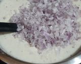 A picture of step 4 of Sooji onion uttapam.