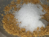 बेसन और आटे की बर्फी (Besan aur aate ki barfi recipe in Hindi)