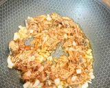 Gambar langkah 3 resipi 👩🍳Telur Hancur Sardin.